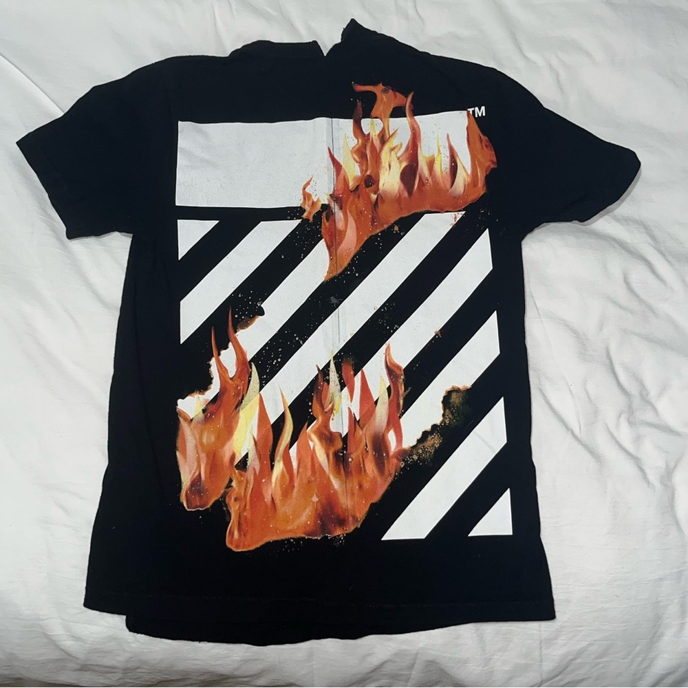 Off-White T shirt